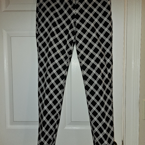 Express Columnist Pants Black & White Check Print Womens Size 2R Buiness Casual - Picture 1 of 5